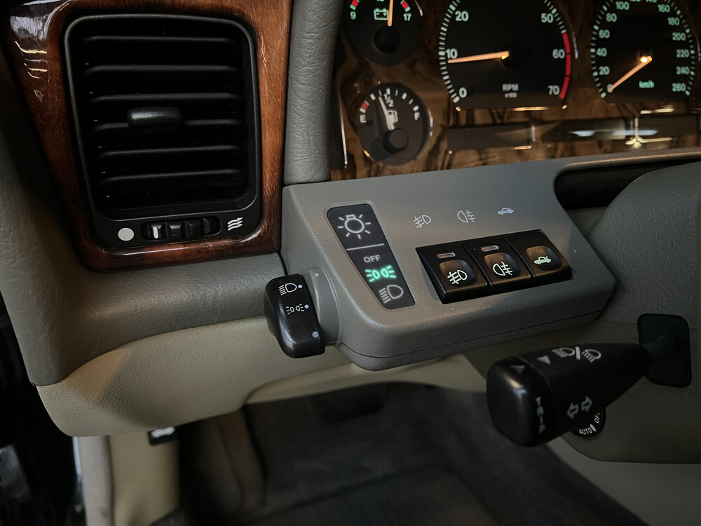 Jaguar XJ Sovereign 4.2 211pk 1996, NV-405-J