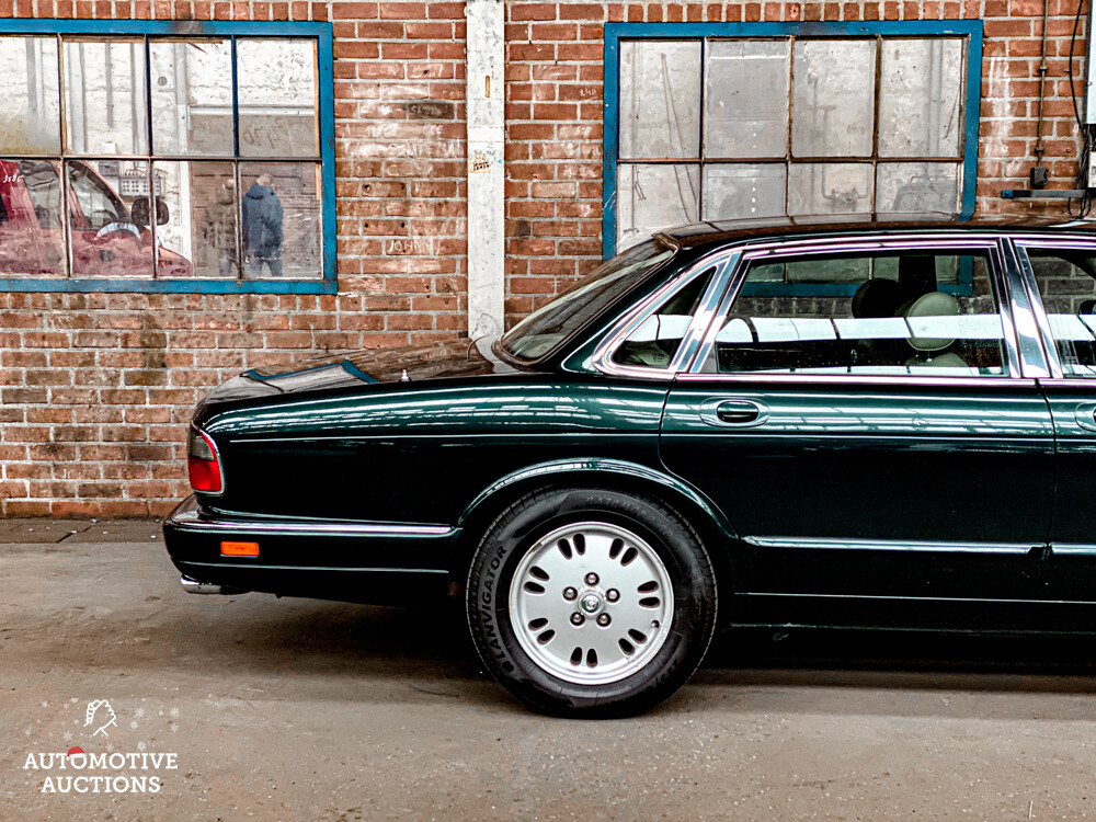 Jaguar XJ Sovereign 4.2 211pk 1996, NV-405-J