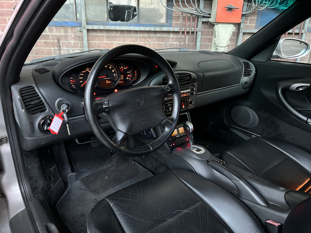 Porsche 911 996 3.4 Carrera 4 300pk 1999 -Youngtimer-