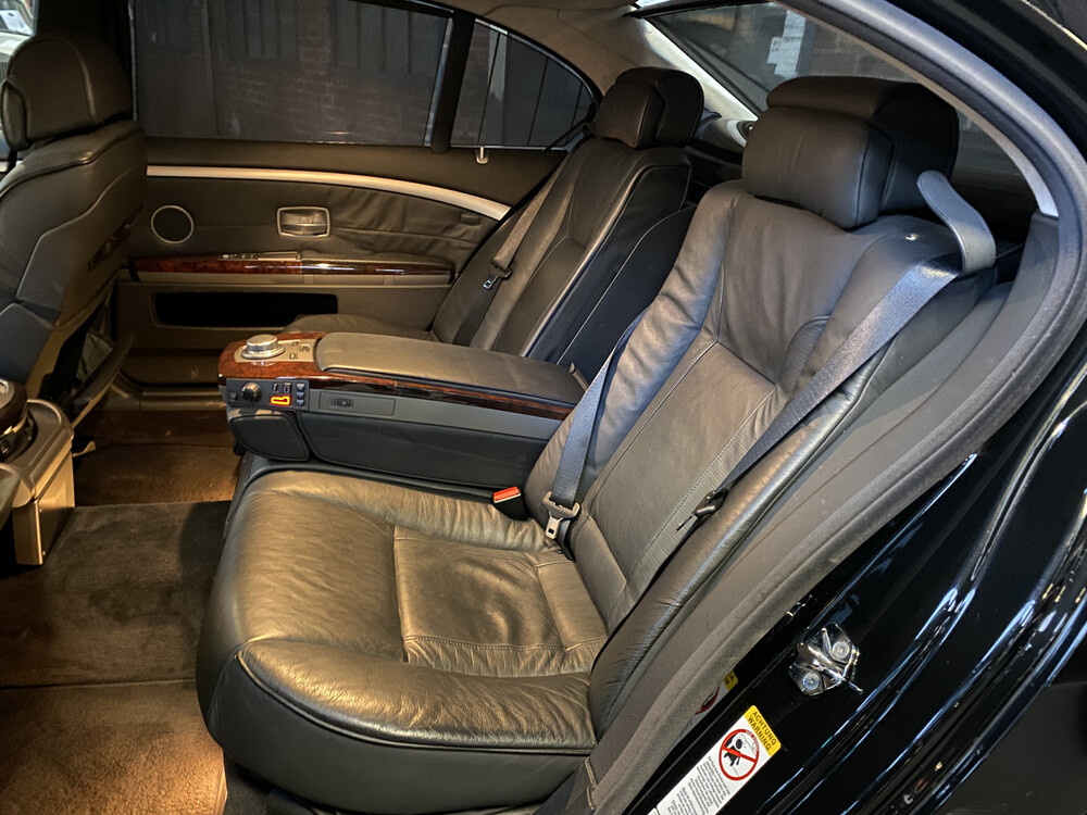 BMW 760Li E65 6.0 V12 445pk 2006 -Youngtimer-