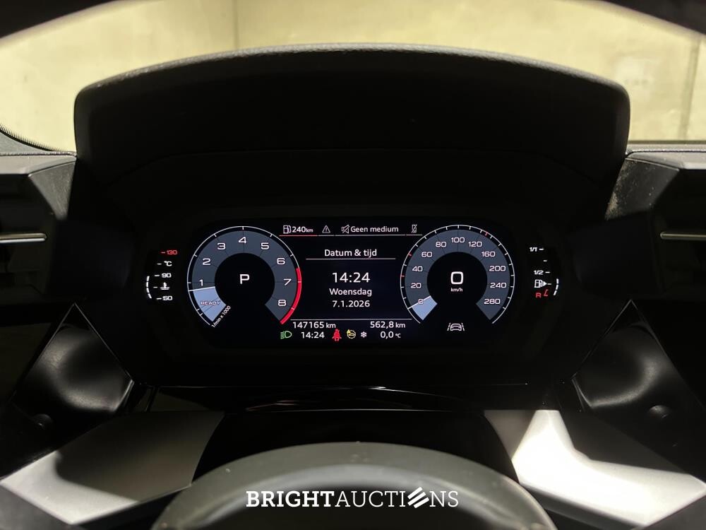 Audi A3 Limousine 35 TFSI Pro Line 150pk 2023 (Origineel-NL + 1e Eigenaar), X-645-JF