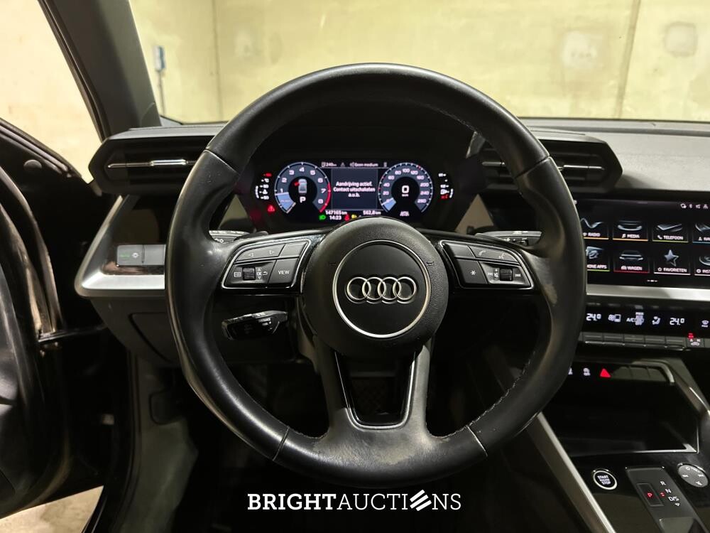 Audi A3 Limousine 35 TFSI Pro Line 150pk 2023 (Origineel-NL + 1e Eigenaar), X-645-JF