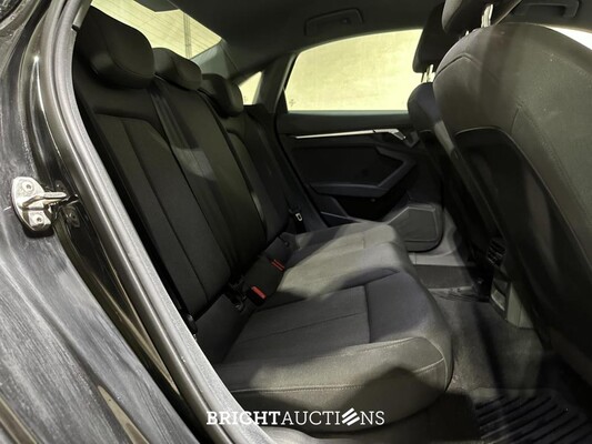 Audi A3 Limousine 35 TFSI Pro Line 150pk 2023 (Origineel-NL + 1e Eigenaar), X-645-JF
