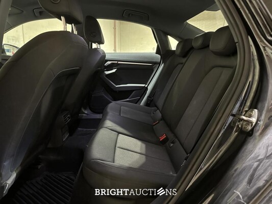 Audi A3 Limousine 35 TFSI Pro Line 150pk 2023 (Origineel-NL + 1e Eigenaar), X-645-JF