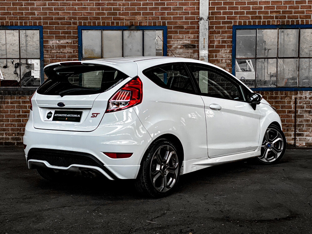Ford Fiesta ST 182pk 2015 