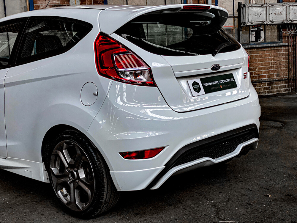 Ford Fiesta ST 182pk 2015 
