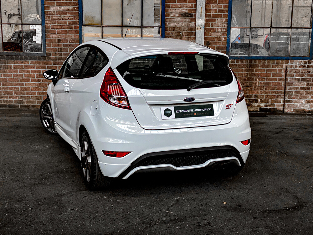 Ford Fiesta ST 182pk 2015 