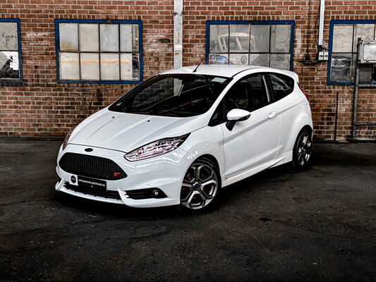 Ford Fiesta ST 182pk 2015 