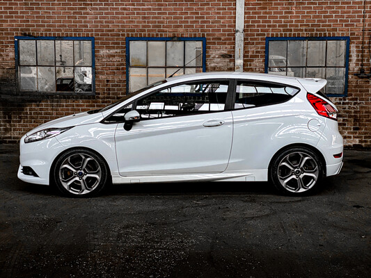 Ford Fiesta ST 182pk 2015 