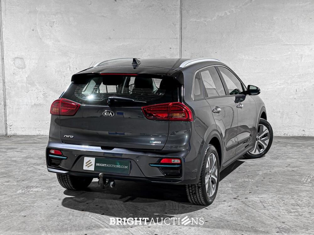 Kia e-Niro DynamicLine 64 kWh 204pk 2020 (Origineel-NL+1e eigenaar), J-072-TK