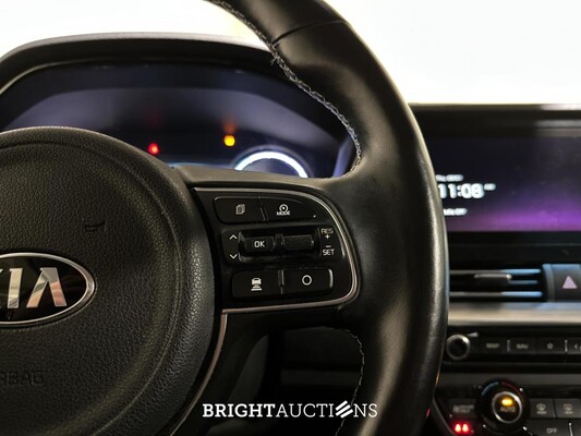 Kia e-Niro DynamicLine 64 kWh 204pk 2020 (Origineel-NL+1e eigenaar), J-072-TK