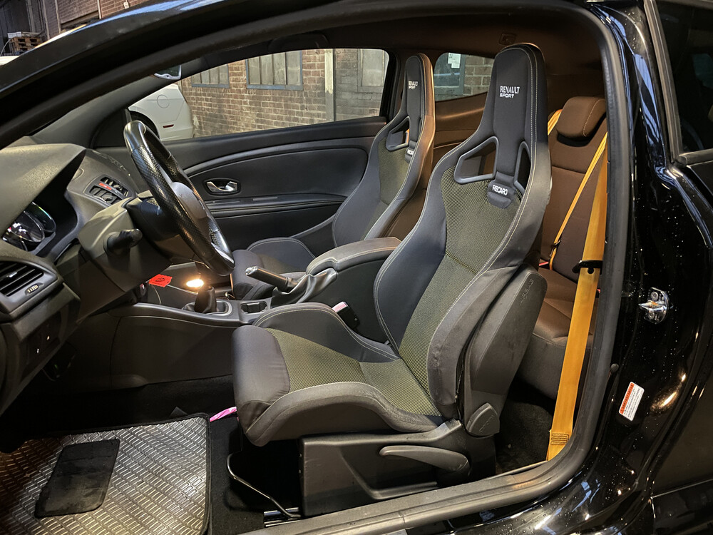 Renault Megane Coupe 2.0 16V T 250 RS CUP 250pk 2011