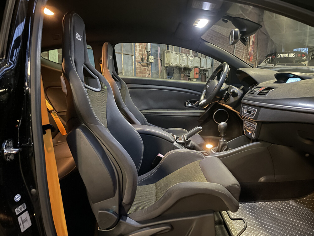 Renault Megane Coupe 2.0 16V T 250 RS CUP 250pk 2011