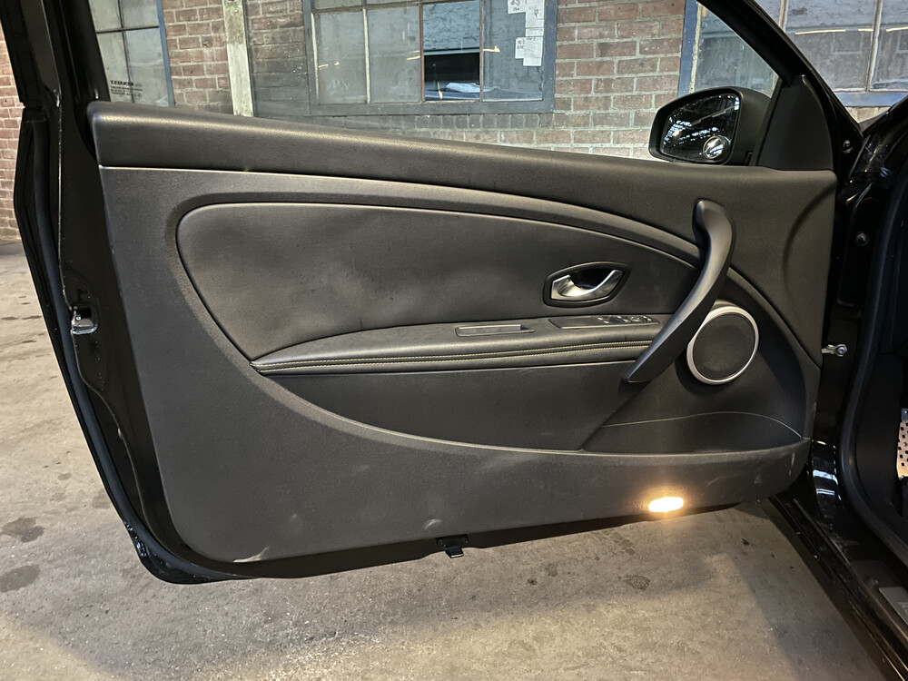 Renault Megane Coupe 2.0 16V T 250 RS CUP 250pk 2011