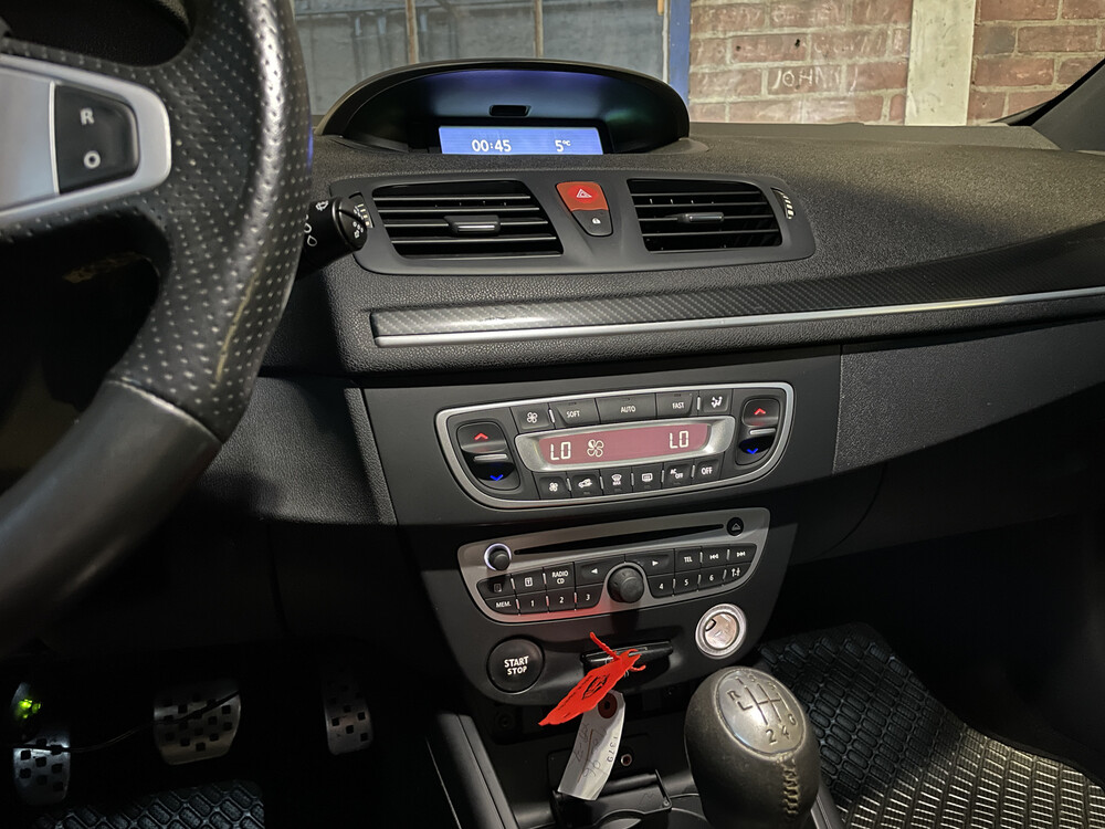 Renault Megane Coupe 2.0 16V T 250 RS CUP 250pk 2011