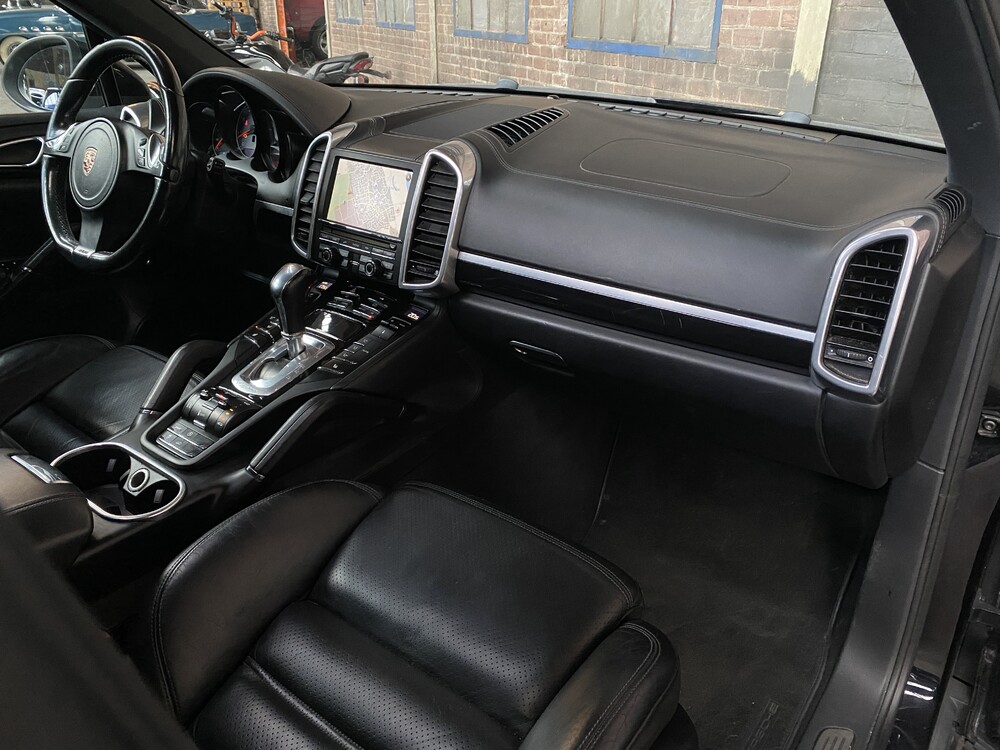 Porsche Cayenne S 4.8 V8 400pk 2010, 39-RDR-4