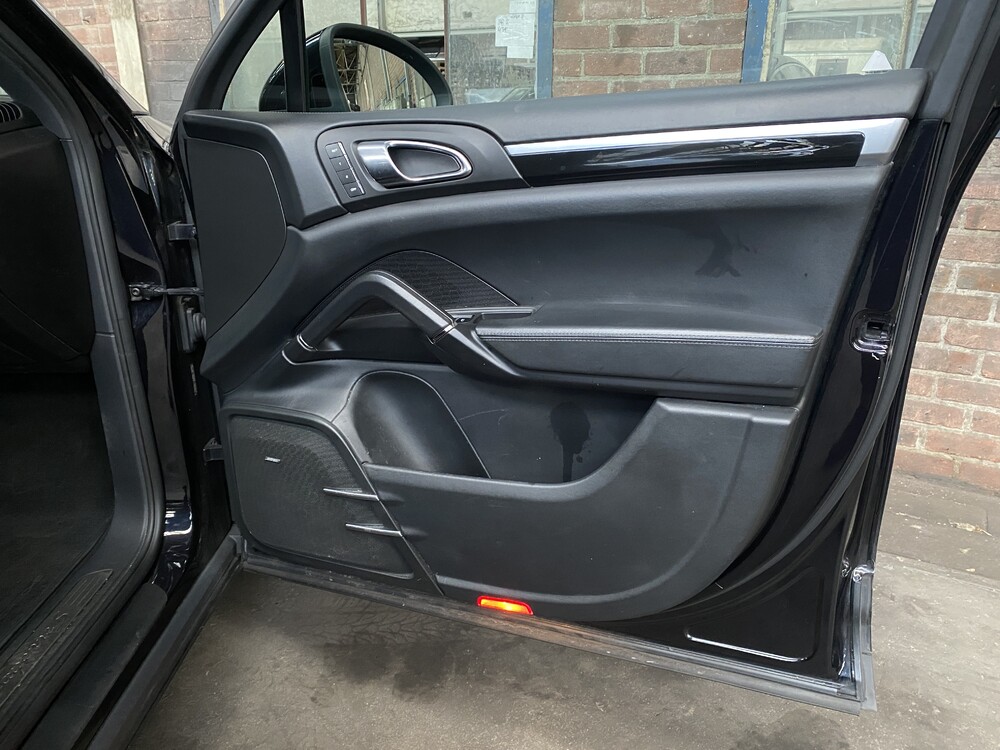 Porsche Cayenne S 4.8 V8 400pk 2010, 39-RDR-4