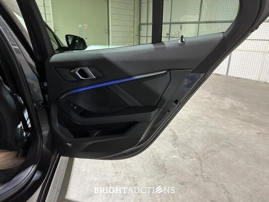 BMW 118i Executive Edition M-Sport 140pk 2020 (Origineel-NL) 1-Serie F40, J-643-ZV