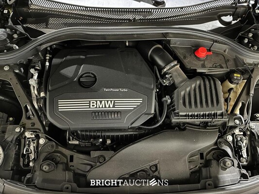 BMW 118i Executive Edition M-Sport 140pk 2020 (Origineel-NL) 1-Serie F40, J-643-ZV