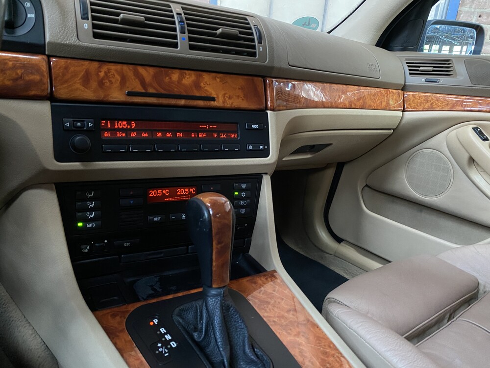 BMW Alpina B10 V8 E39 sedan 347pk 1998