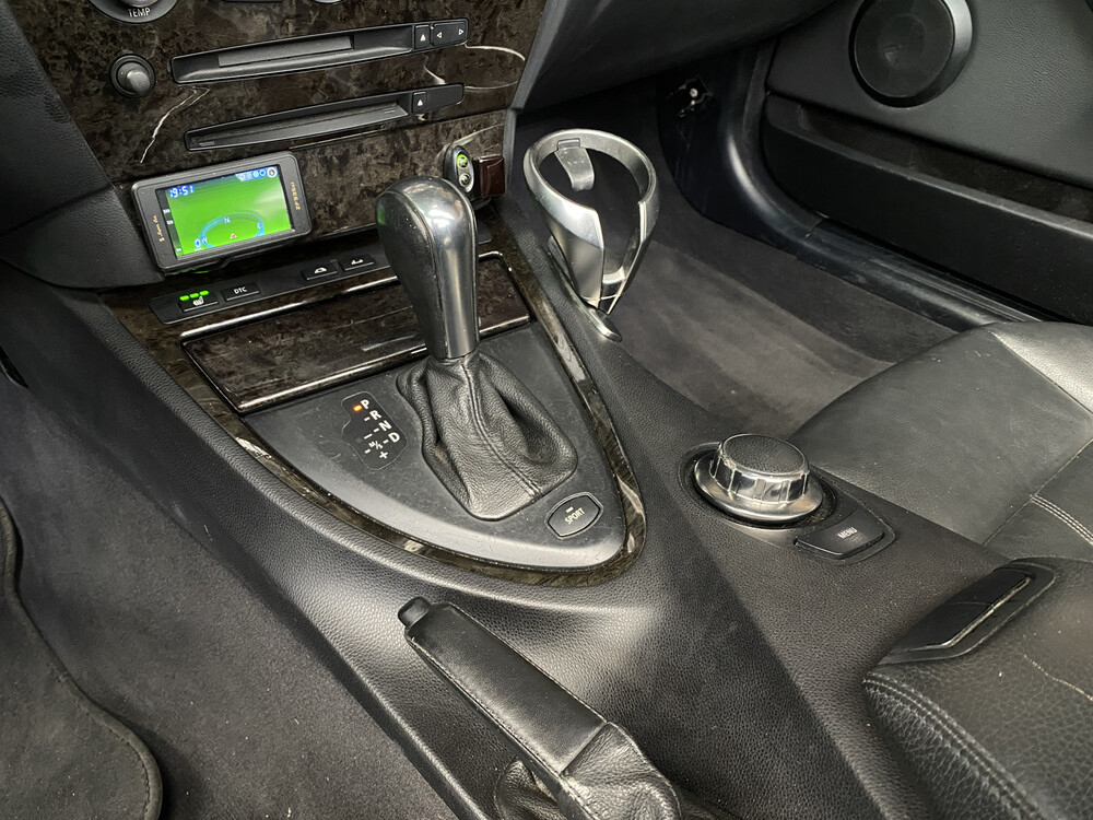 BMW 650i E64 4.8 367pk 2006 Cabriolet -Youngtimer-