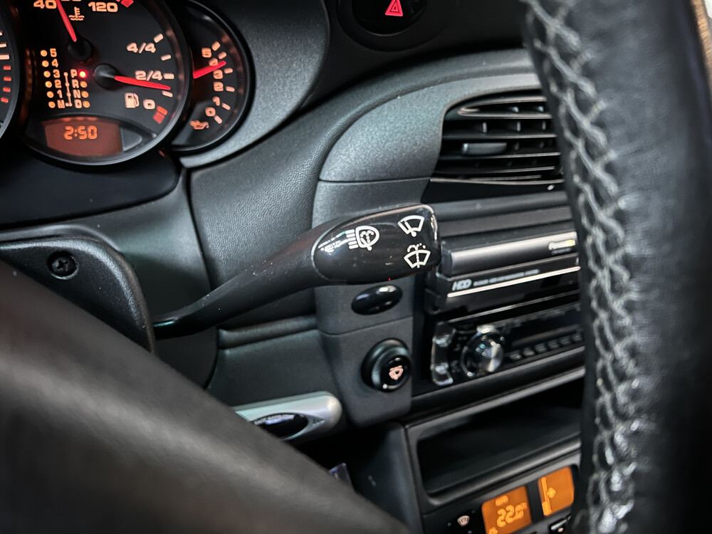 Porsche 911 996 3.4 Carrera 4 300pk 1999 -Youngtimer-