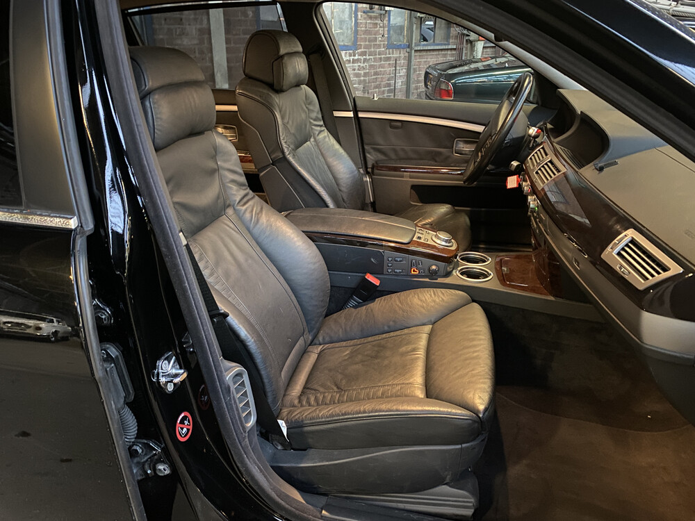 BMW 760Li E65 6.0 V12 445pk 2006 -Youngtimer-