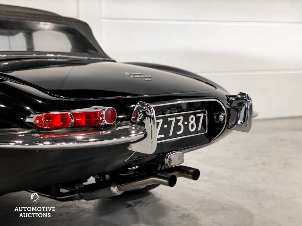 Jaguar E-Type Serie 1 OTS 4.2 Reihensechszylinder-Cabriolet 1967, DZ-73-87.