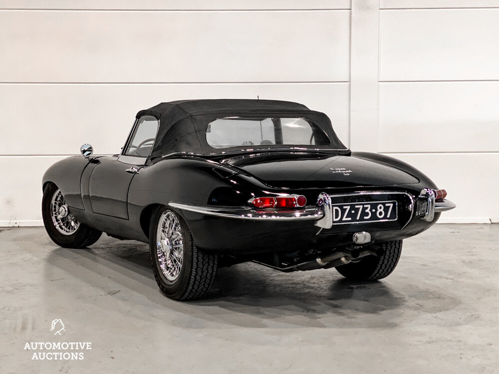 Jaguar E-Type Serie 1 OTS 4.2 Reihensechszylinder-Cabriolet 1967, DZ-73-87.