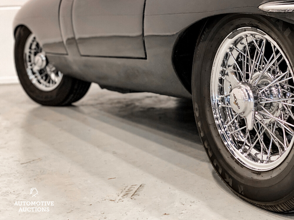 Jaguar E-Type Serie 1 OTS 4.2 Reihensechszylinder-Cabriolet 1967, DZ-73-87.