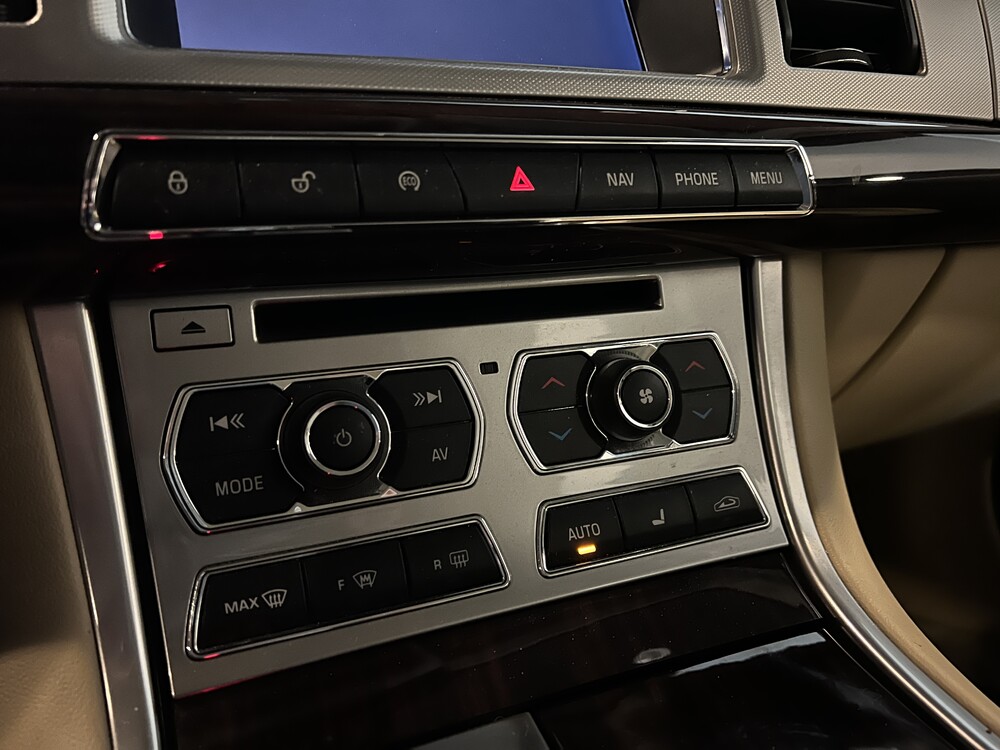 Jaguar XF3.0 V6 340PS 2013 -Org. NL-, 7-KXK-58.