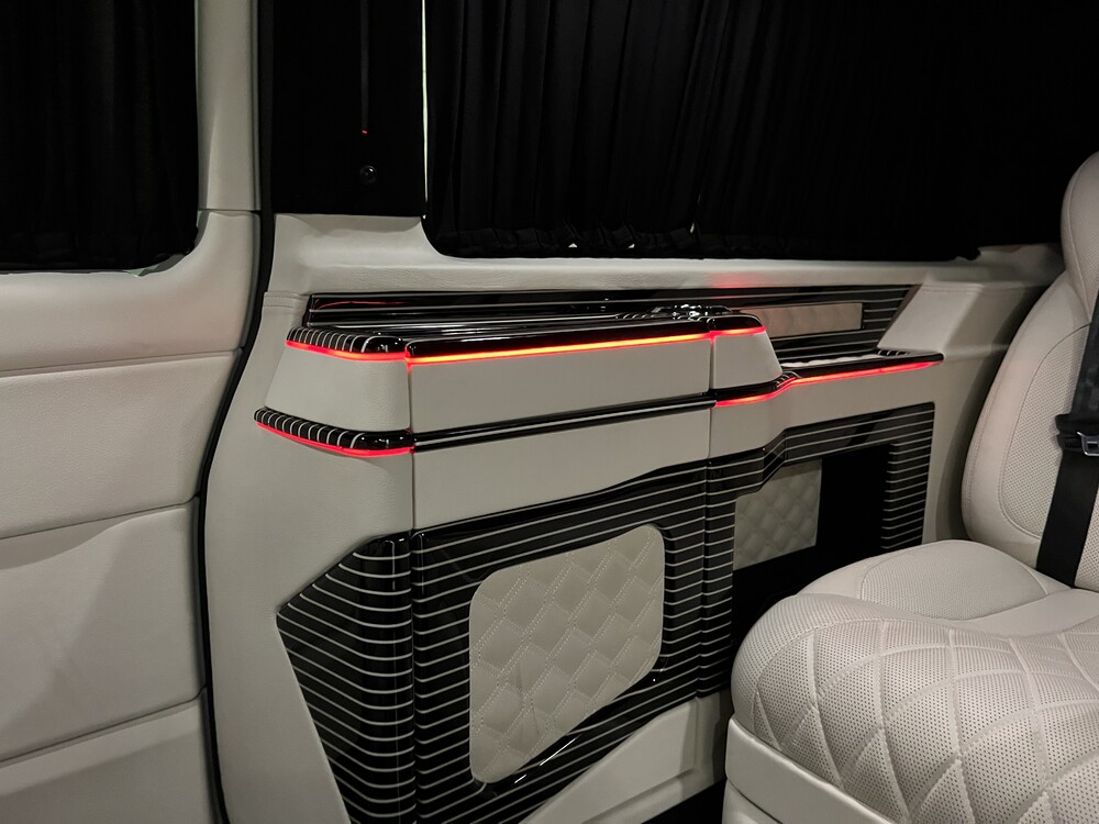 Mercedes-Benz V250d VIP Edition 190PS 2018 V-Klasse, P-896-XT.