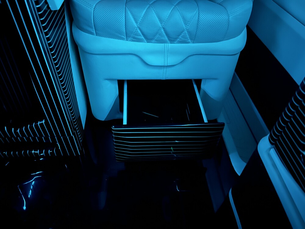 Mercedes-Benz V250d VIP Edition 190PS 2018 V-Klasse, P-896-XT.