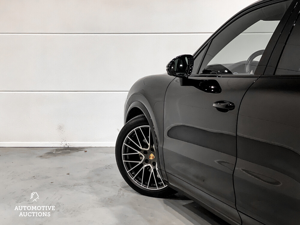 Porsche Cayenne E-Hybrid 3.0 V6 -NW MODELL- 462PS 2018 SportChrono -Org. NL-, TL-795-R.