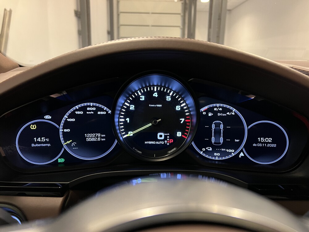 Porsche Cayenne E-Hybrid 3.0 V6 -NW MODELL- 462PS 2018 SportChrono -Org. NL-, TL-795-R.