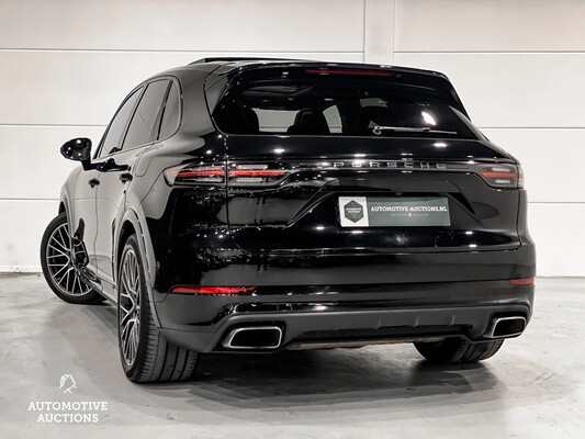 Porsche Cayenne E-Hybrid 3.0 V6 -NW MODEL- 462hp 2018 SportChrono -Org. NL-, TL-795-R.