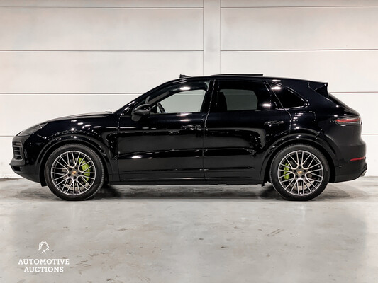 Porsche Cayenne E-Hybrid 3.0 V6 -NW MODEL- 462hp 2018 SportChrono -Org. NL-, TL-795-R.