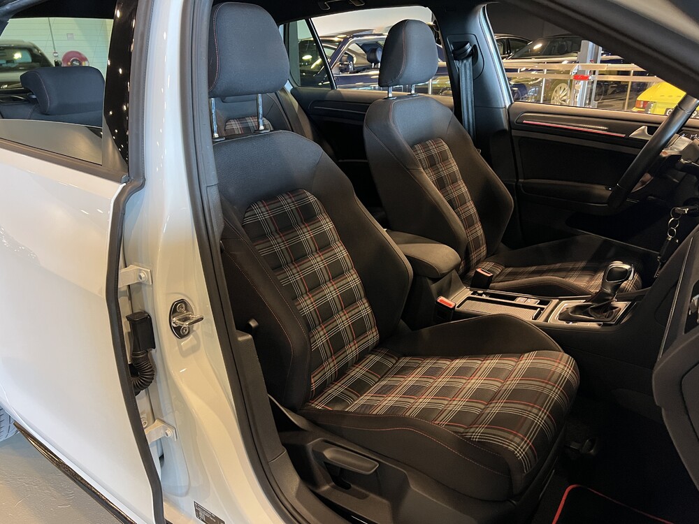 VW Golf 2.0 TSI GTI Performance 245PS 2019.