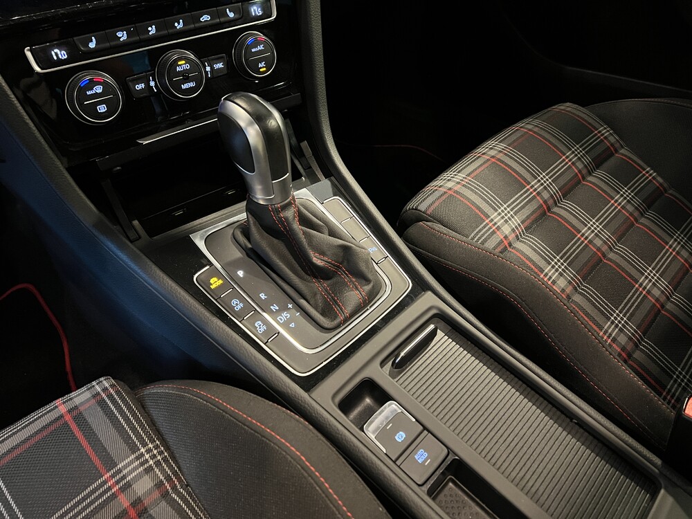 VW Golf 2.0 TSI GTI Performance 245PS 2019.