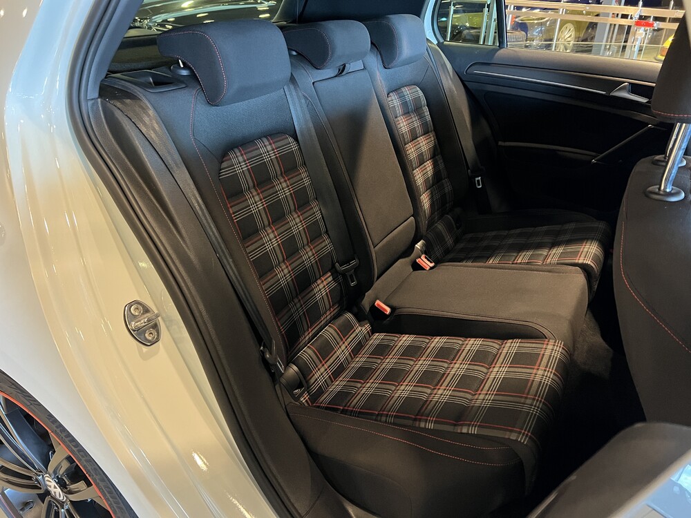 VW Golf 2.0 TSI GTI Performance 245PS 2019.