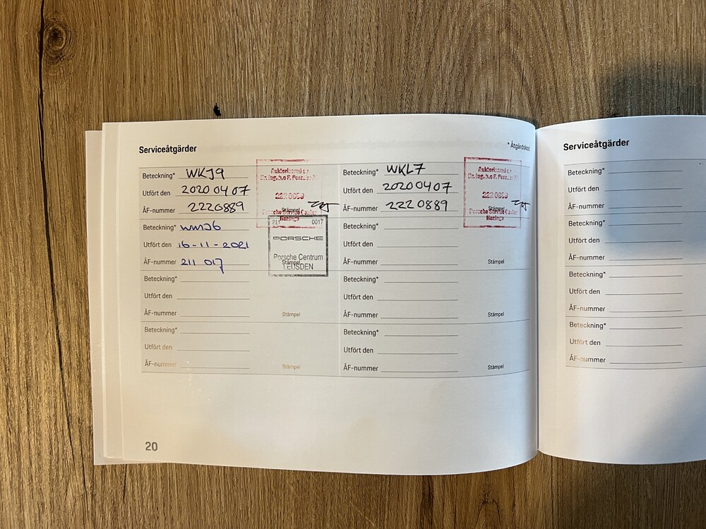 Porsche 911 992 Carrera 4S SportChrono 450PS 2019, J-800-SZ.