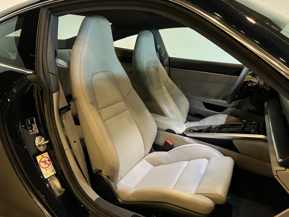 Porsche 911 992 Carrera 4S SportChrono 450PS 2019, J-800-SZ.