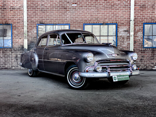 Chevrolet Deluxe Powerglide 1951, 32-XL-66