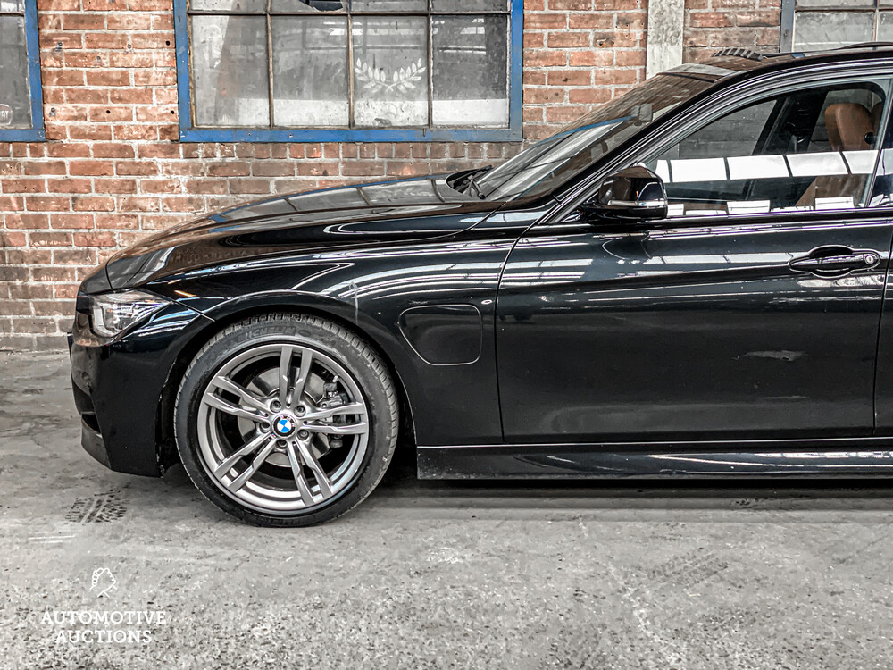 BMW 330e M-Sport 2.0 eDrive 252pk 2016 3-Serie -Org. NL-, JD-046 J