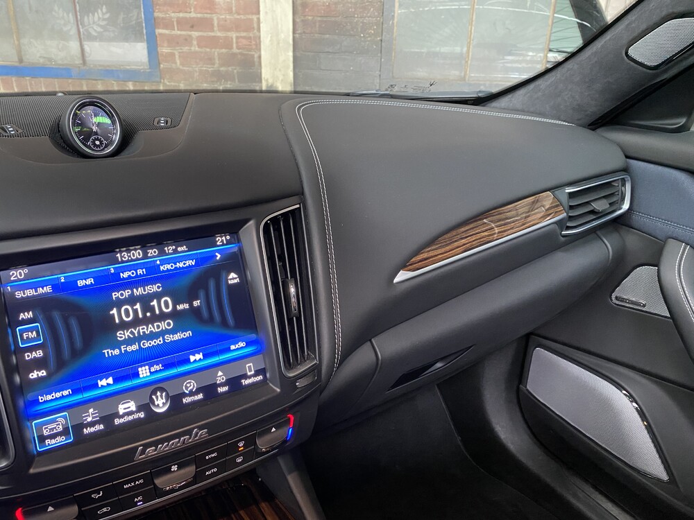 Maserati Levante S 3.0 V6 GranLusso 430pk 2019 -Org. NL- FACELIFT, XL-035-N