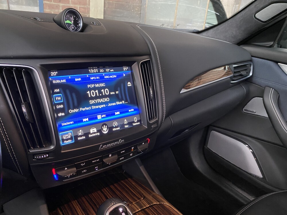 Maserati Levante S 3.0 V6 GranLusso 430pk 2019 -Org. NL- FACELIFT, XL-035-N