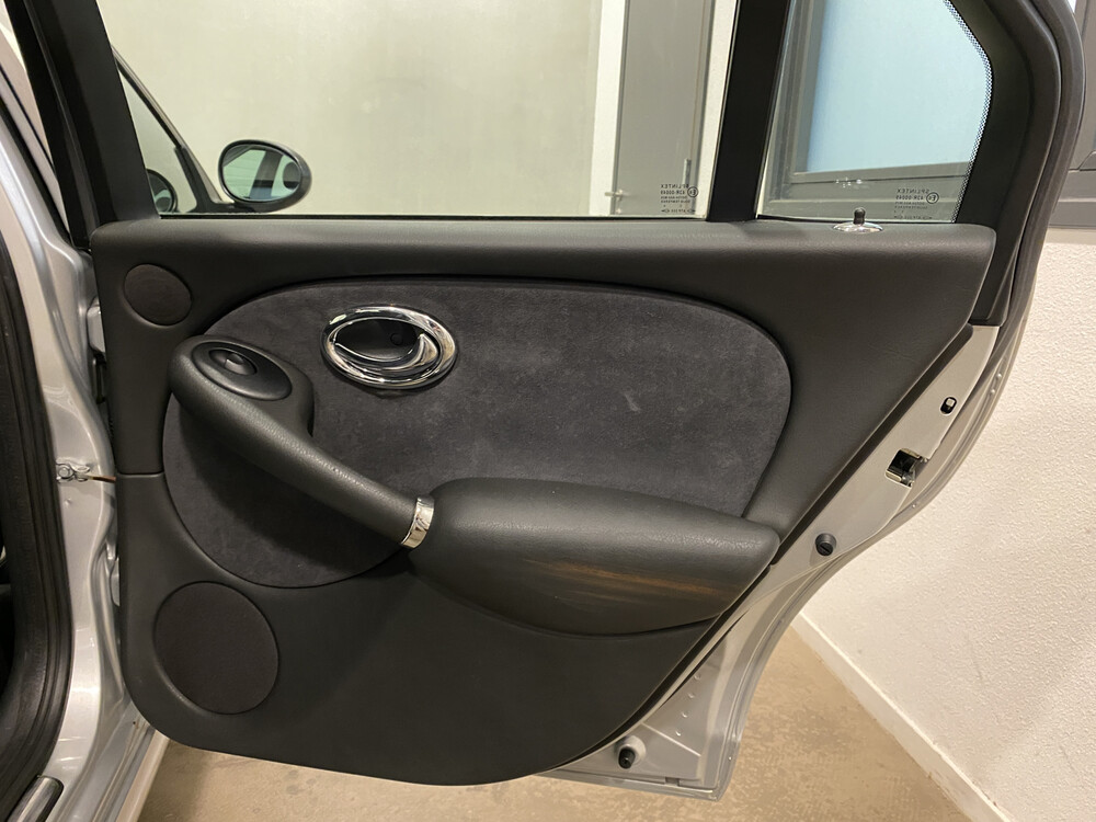 MG ZT 260 Ford Mustang 4.6 V8 Manual 260pk 2004, 31-ZF-XF