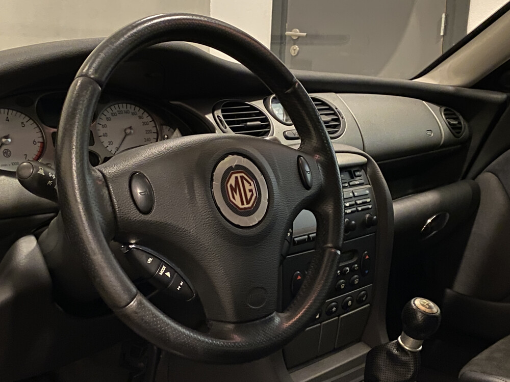 MG ZT 260 Ford Mustang 4.6 V8 Manual 260pk 2004, 31-ZF-XF