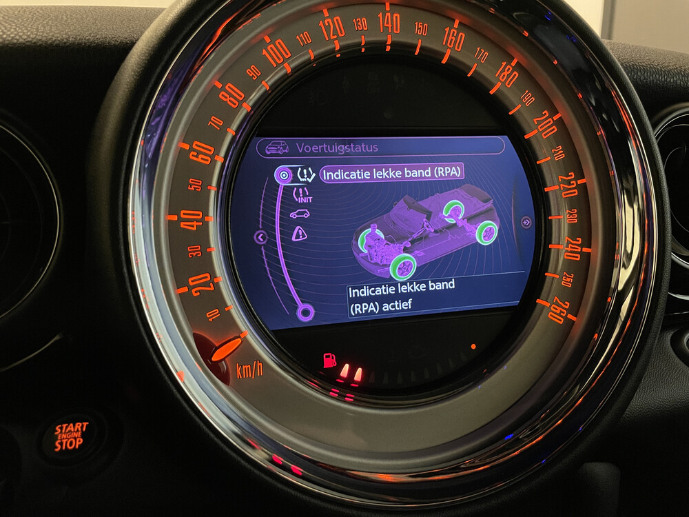 Mini Cooper Chili Cabriolet 122PS 2011, 38-PFG-4