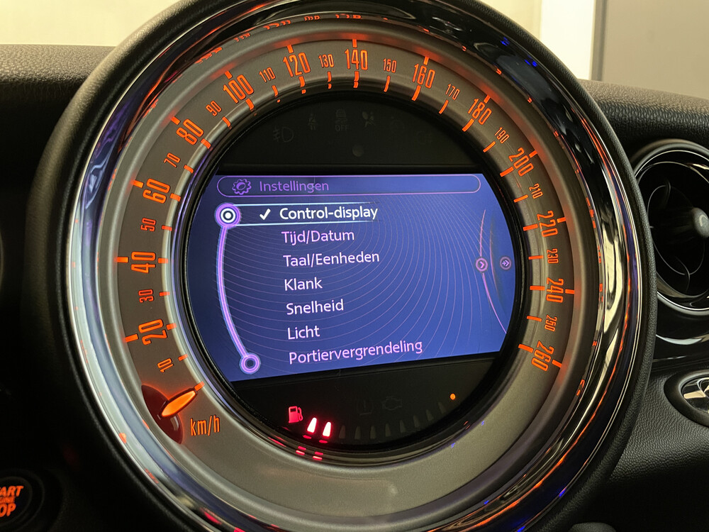 Mini Cooper Chili Cabriolet 122PS 2011, 38-PFG-4